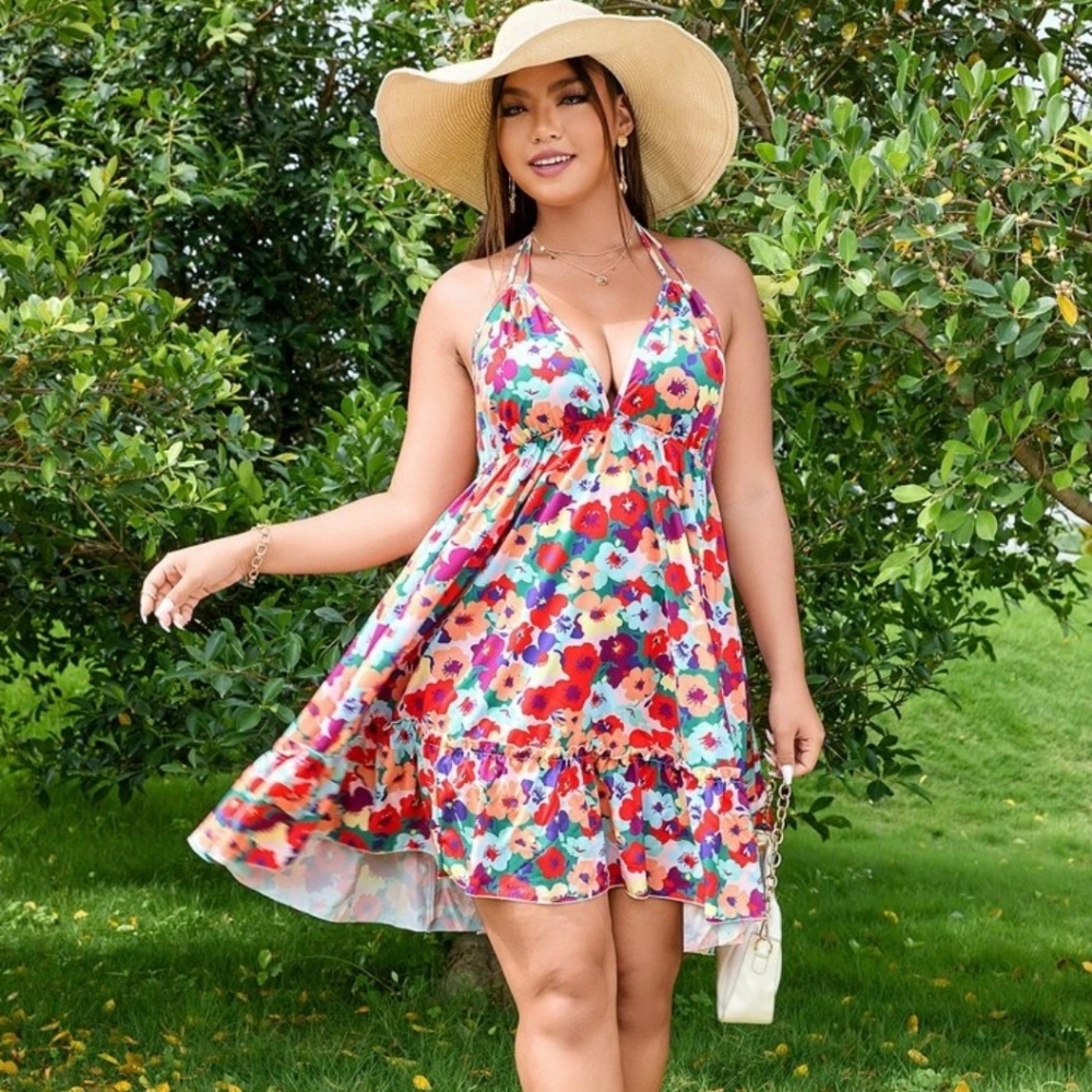 Allover print tie Backless and halter dress - Picture 1 of 9
